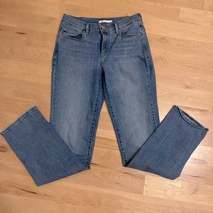 Levi Jeans 505. Straight leg. Size 8.